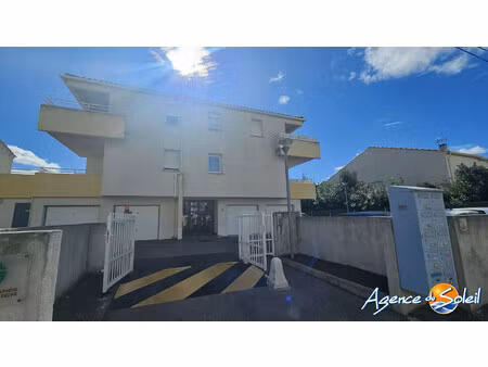 petite copropriete t2 terrasse parking