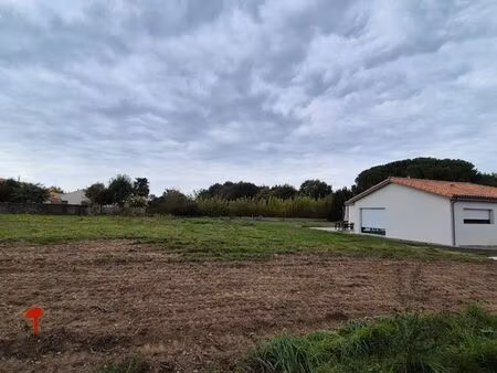 terrains 600 m² la limouzinière