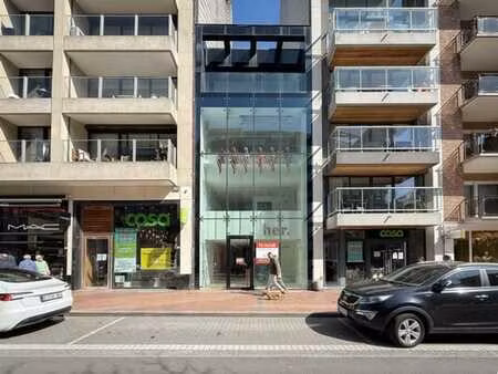 magasin exclusif / bâtiment entier sur l'avenue lippens...