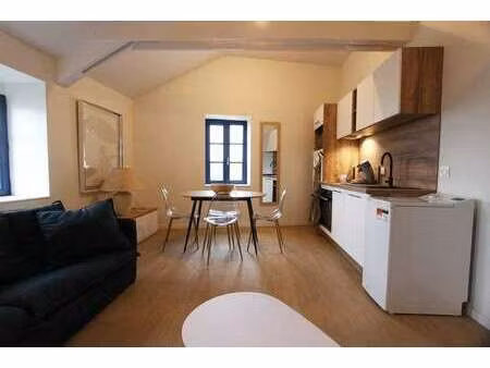 location appartement 3 pièces meublé à concarneau (29900) : à louer 3 pièces meublé / 50m²