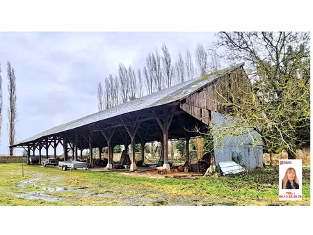 grande grange de 600 m2 sur 2.489 m2 de terrain plat et arboré - prix : 262.900