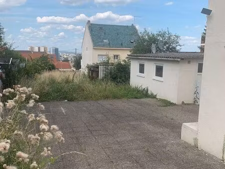 terrain constructible 700m2 + maison 100m2 aucun travaux