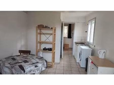 location appartement 2 pièces meublé à landrévarzec (29510) : à louer 2 pièces meublé / 22