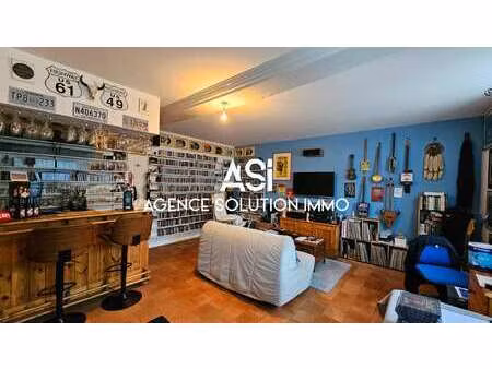 vente maison à neuvillette-en-charnie (72140) : à vendre / 140m² neuvillette-en-charnie