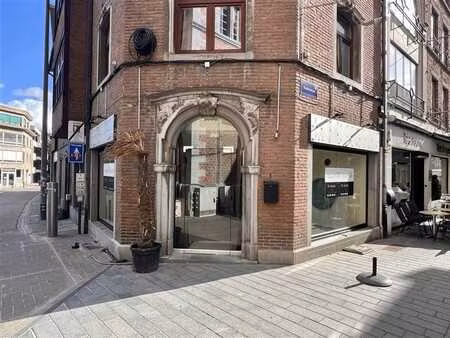 au centre de hal: bien commercial