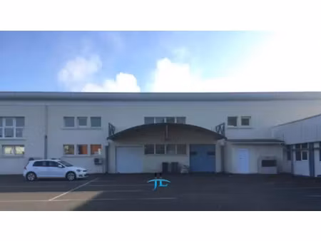 entrepôt/bureaux 255m2 rdc à louer zac estillac