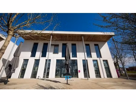 local commercial 500m2 restauration zone commerciale le haillan