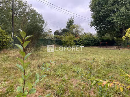 terrain villecresnes 682 m2