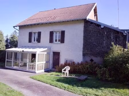 ? maison familiale 125 m² sur terrain de 9 454 m² avec bois et cours