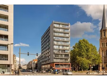 in optie: kevin@wellimmo.net voor meer info! deels te renoveren studio (44m²) op toplocati