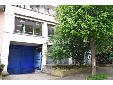 bureaux et activités légères à louer avec quai de déchargement