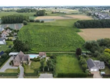 gunstig gelegen landbouwgrond op een perceel van 1ha 23a.