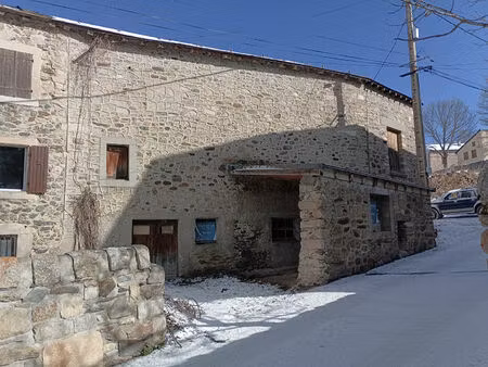 vente grange  124.00m²  puyvalador