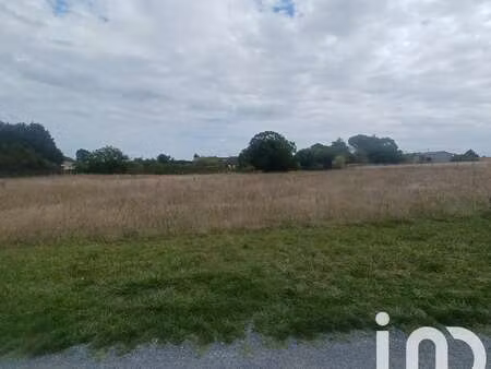 vente terrain à belluire (17800) : à vendre / 2140m² belluire