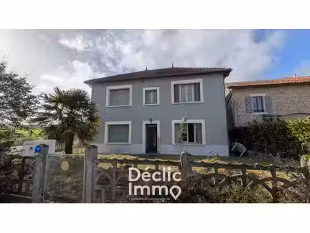 vente maison benest 16350 - - surface privée