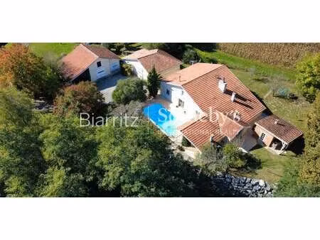 maison avec piscine et terrasse sort-en-chalosse (40)
