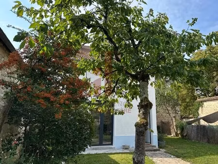thomery - proche fontainebleau - petite maison de charme 70 m² avec jardin arboré de 310 m
