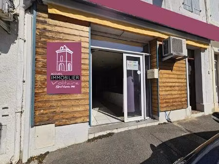 immeuble commerce et appartement