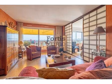 issy les moulineaux - 88m2 + 7m2 loggia - 2 places parking