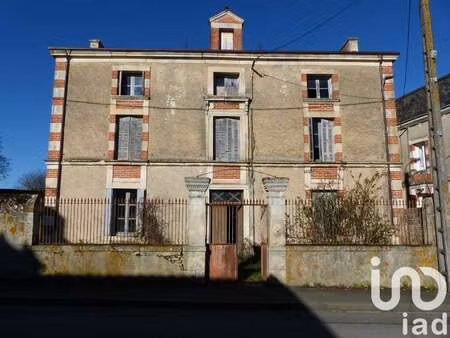 vente maison à thénezay (79390) : à vendre / 205m² thénezay