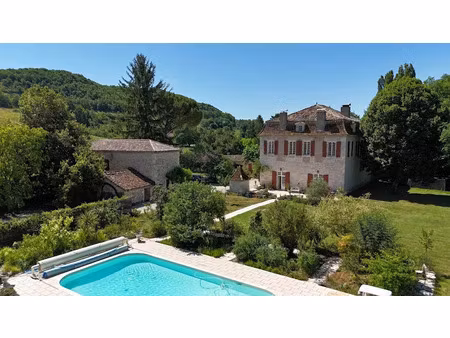 vente maison 18 pièces 639 m² à montcuq (46800)  1 390 000 €