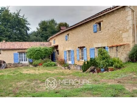 proche bergerac - ancien moulin restaure avec source  ruisseaux et verger