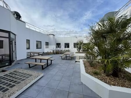 location bureau 2078 m² à limonest (69760)