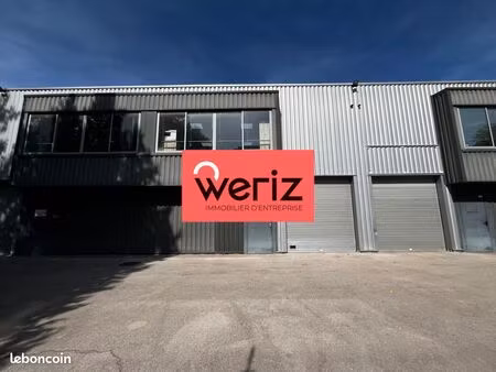 local industriel 150 m²