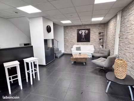 bureaux 140 m² meublés à caluire-et-cuire