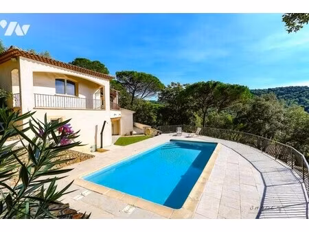 maison de luxe à vendre à collobrières