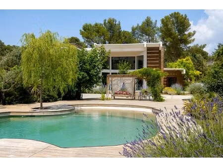 villa de luxe à vendre à roquefort-la-bédoule