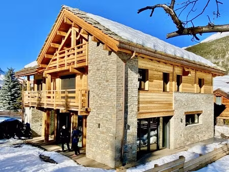 chalet de luxe à vendre à serre chevalier