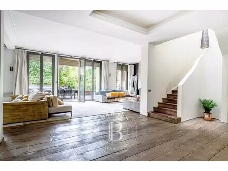 hôtel particulier à vendre dans le quartier saint james-delabordère