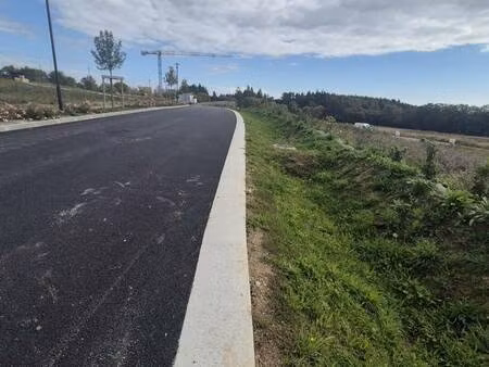 terrain constructible viabilisé à vendre