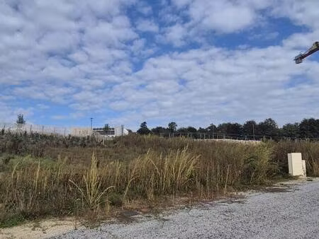 terrain constructible viabilisé à vendre