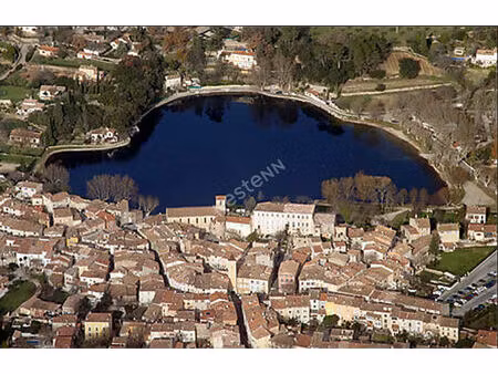 murs commerciaux à vendre ! besse-sur-issole ! bail en cours