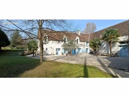 maison 13 pièces 281 m²