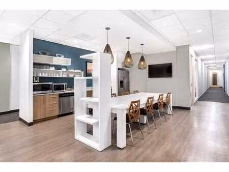 espace de bureau pour 10 à regus avenue prince de liège