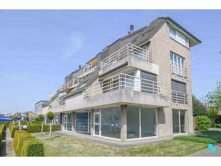 handelsruimte op toplocatie in oostrozebeke