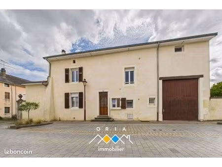 maison 11 pièces 291 m²