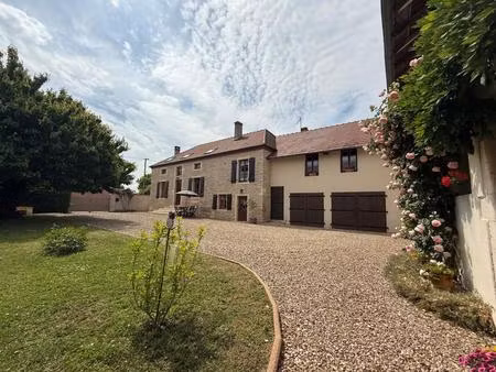 longère en pierre du 19ème avec dépendances