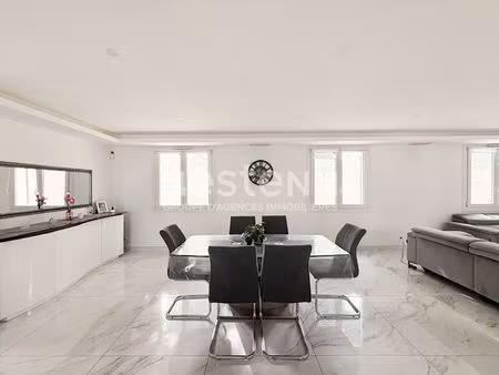 marignane - a vendre maison 5 pièces environ 110 m2 avec piscine et carport