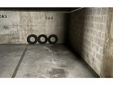 stationnement pantin 11 m² t- à vendre  16 000 €