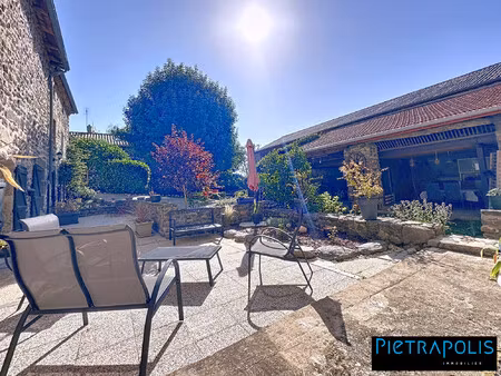 maison de caractère de 278m2 m²   +500m2 de cours intérieure 