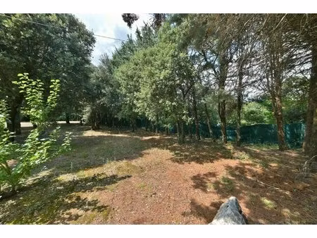 a 5km d'uzès  terrain constructible