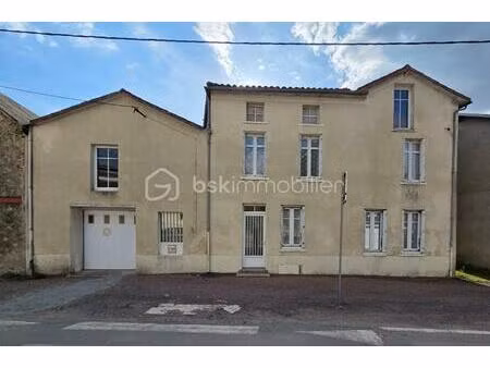 maison de ville de 160 m² à l'absie