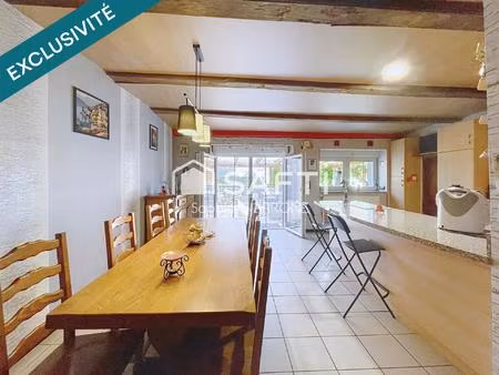 jolie maison jumelée 240m2 avec jardin 760m2 ; terrasse   garage 5 voitures;