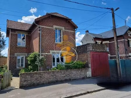 vente maison 5 pièces 94 m² charmes (02800)