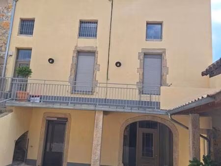 location appartement 3 pièces 131 m² à saint-privat (07200)