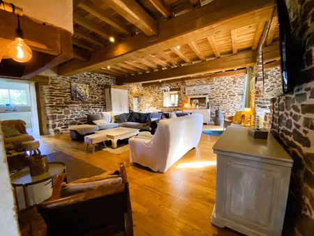 belle longère en pierre en campagne de saint malon sur mel